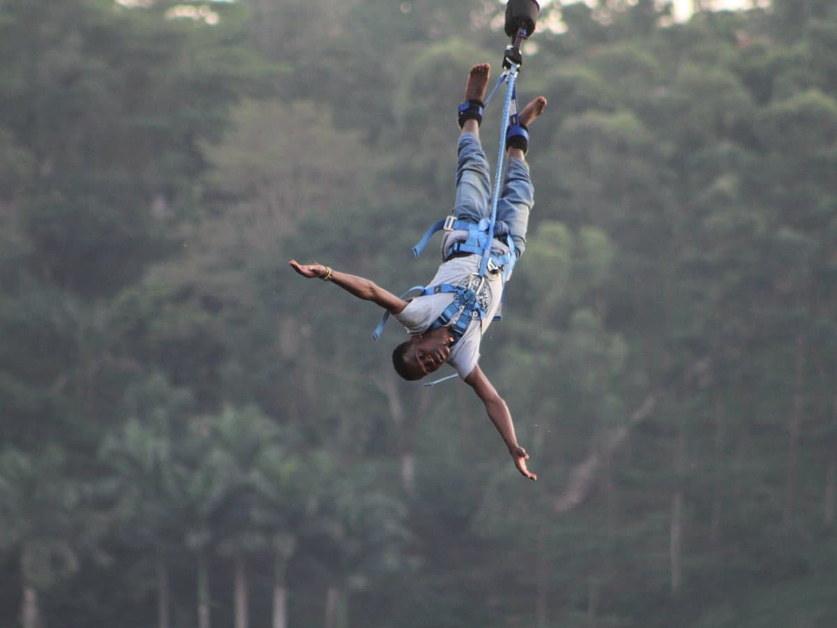 Bungee jump above the Nile